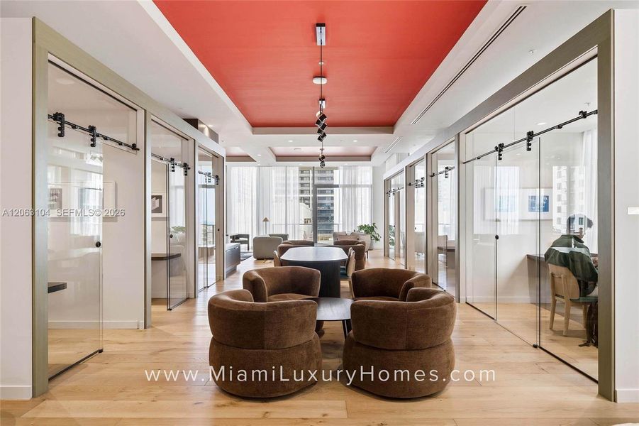 Community amenities in , Miami (Image 38).