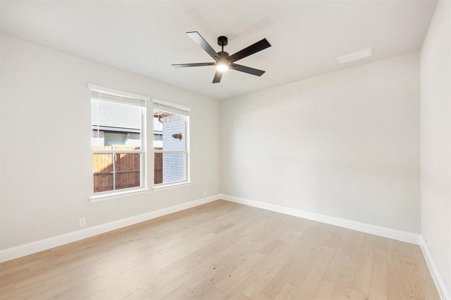 Spacious, unfurnished interior of a new home in Timberbrook, Justin (Image 38).