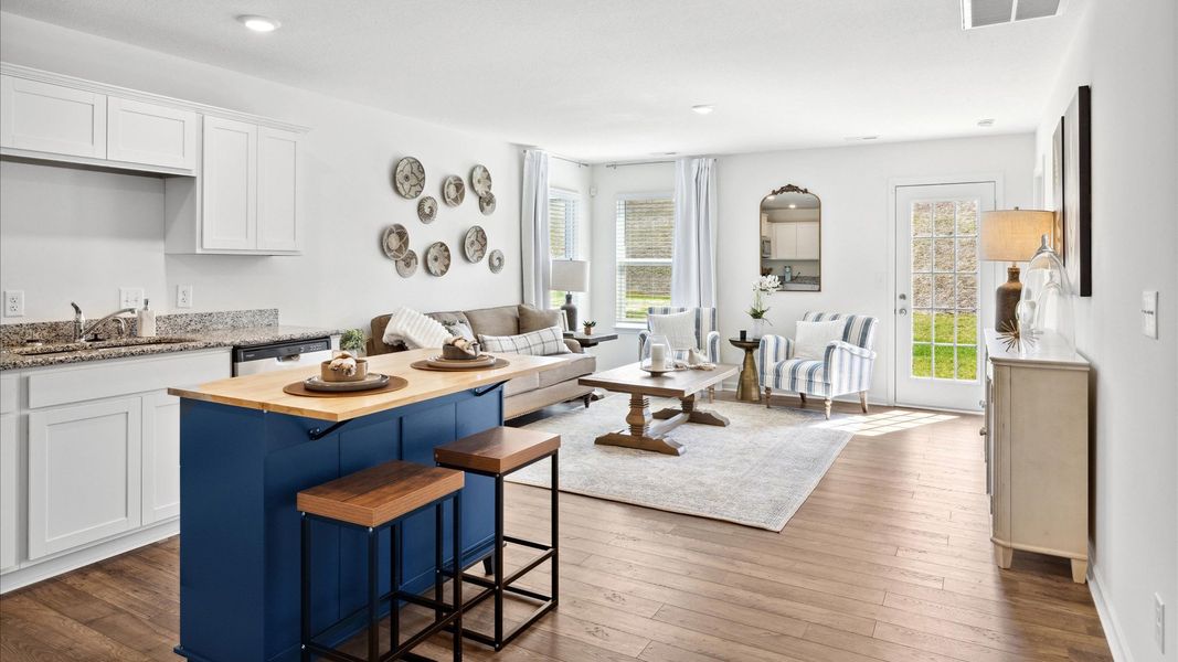 Representative furnished interior of a home built from the Sullivan by D.R. Horton in Crescent Ridge, Niota (Image 6).