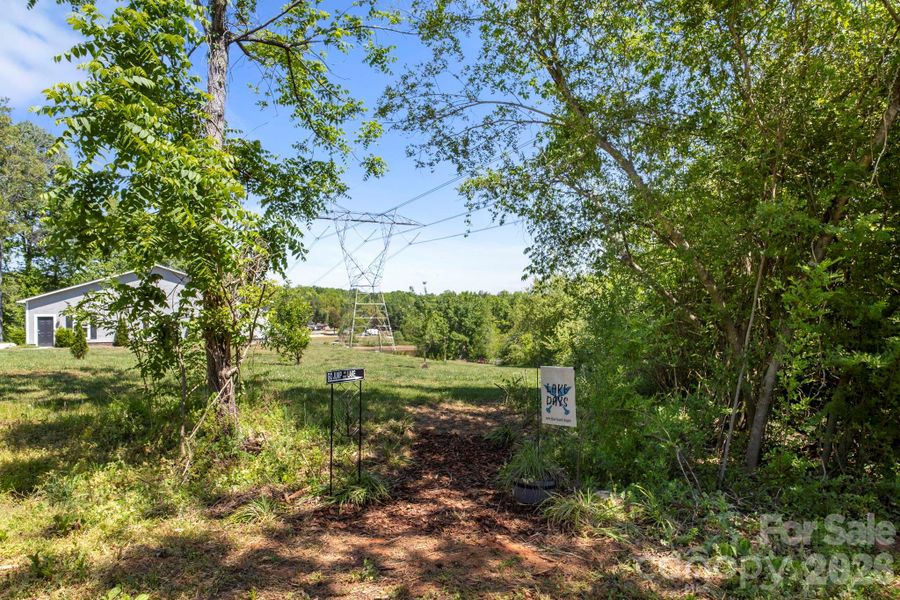 Natural landscape and outdoor views near  in Denver (Image 42).