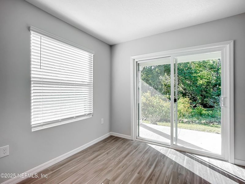 Spacious, unfurnished interior of a new home in , Jacksonville (Image 9).