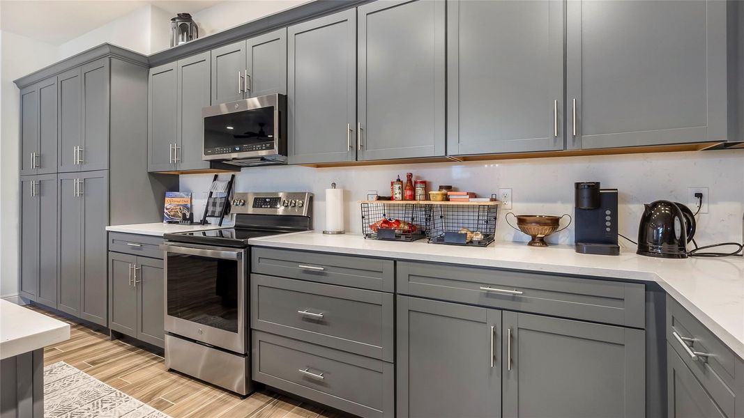 Furnished interior view inside a new home in , Loxahatchee (Image 3).