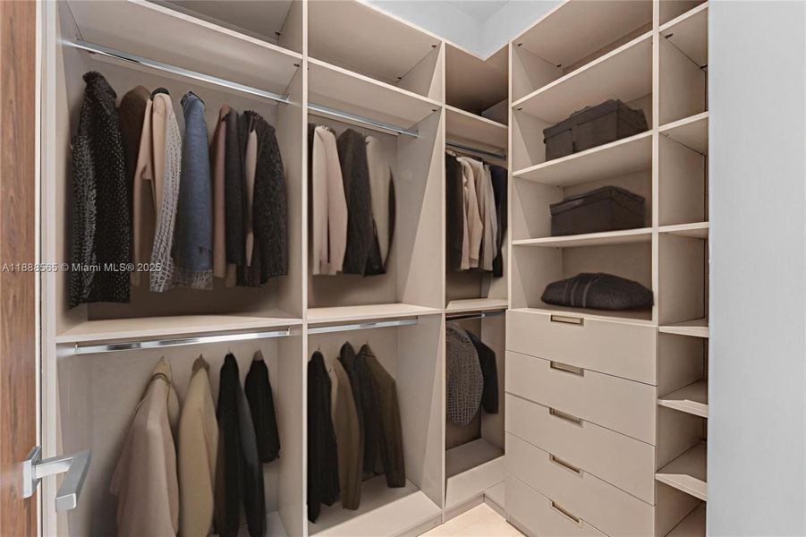 Close-up of interior finishes inside a home in , Pinecrest (Image 18). Close-up of interior finishes inside a home in , Pinecrest (Image 18).