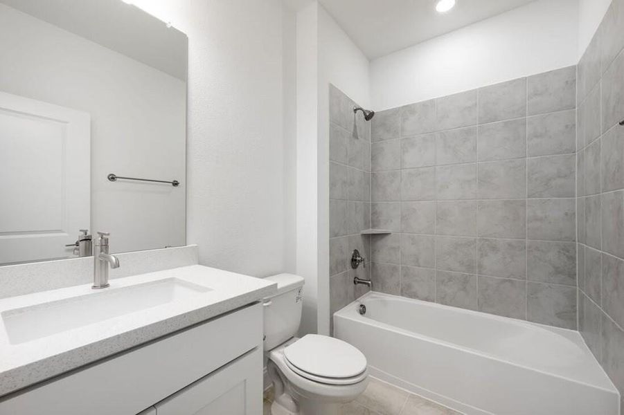 Furnished interior view inside a new home in South Oak 60s, Lakewood Village (Image 11).