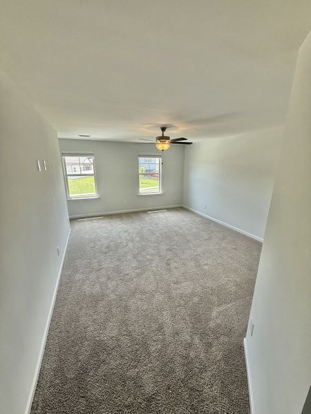 Spacious, unfurnished interior of a new home in Stone Fort Meadows, Manchester (Image 7).