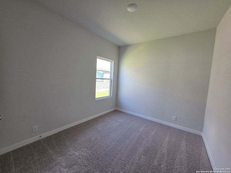 Spacious, unfurnished interior of a new home in The Summit at Saddlebrook Ranch 55's, Schertz (Image 25).