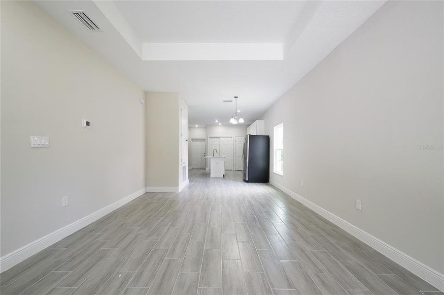 Spacious, unfurnished interior of a new home in , Orlando (Image 29).