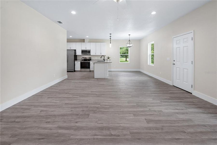 Spacious, unfurnished interior of a new home in , Trenton (Image 26).