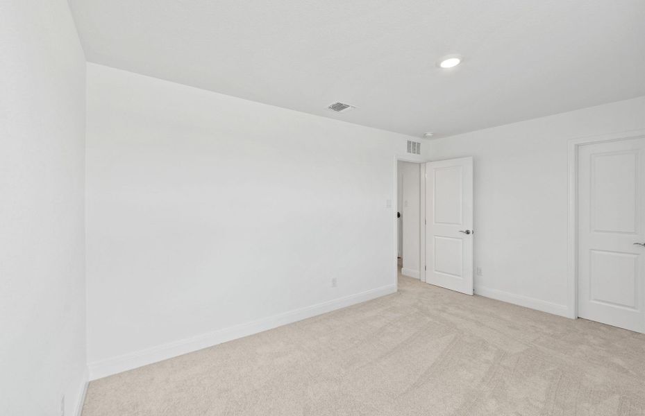 Spacious, unfurnished interior of a new home in Patterson Ranch, Georgetown (Image 46).