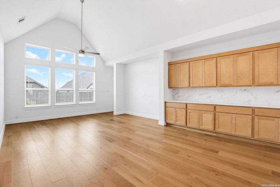 Spacious, unfurnished interior of a new home in Alsatian Oaks, Castroville (Image 15).