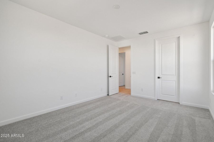 31-web-or-mls-E Saddle Way-S0111-029