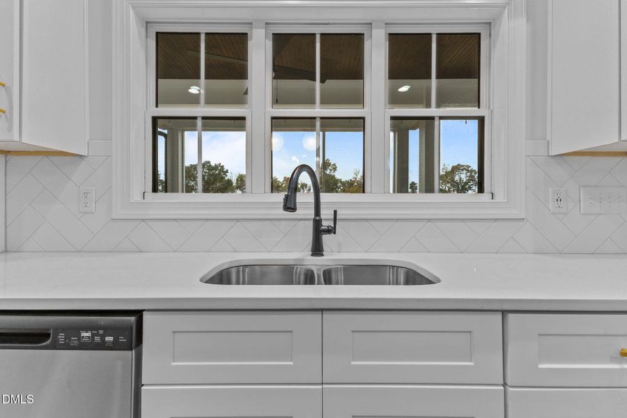 30-web-or-mls-AZ3A3749