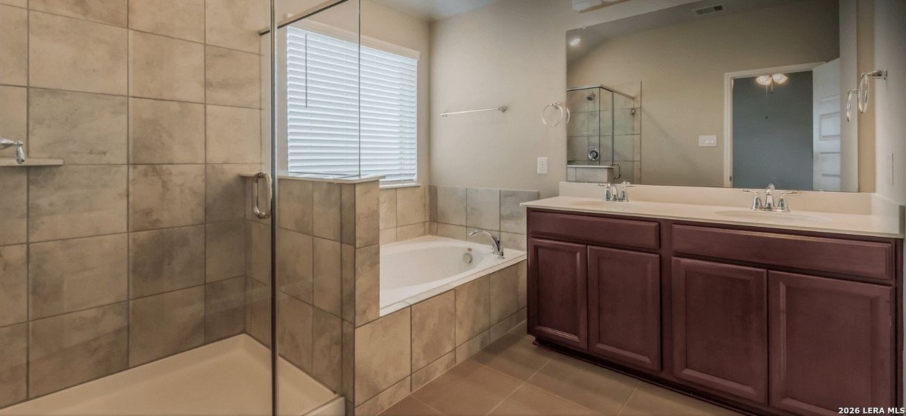 Furnished interior view inside a new home in Arcadia Ridge - Premier Series, San Antonio (Image 9).