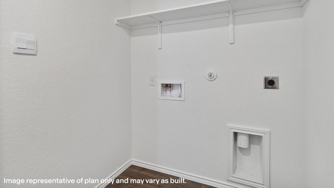 Spacious, unfurnished interior of a new home in Avenida, Converse (Image 30).