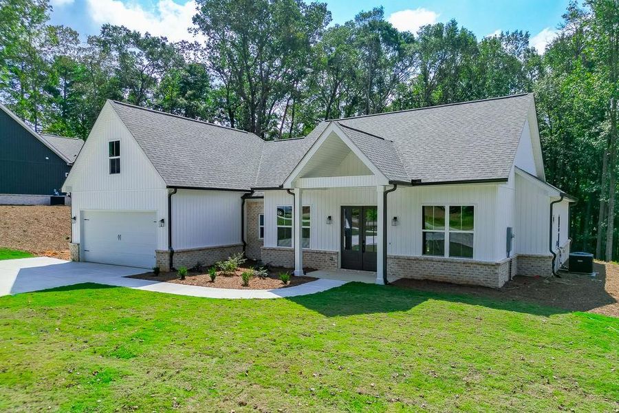 Exterior details and patio area of a home in , Jefferson (Image 4).