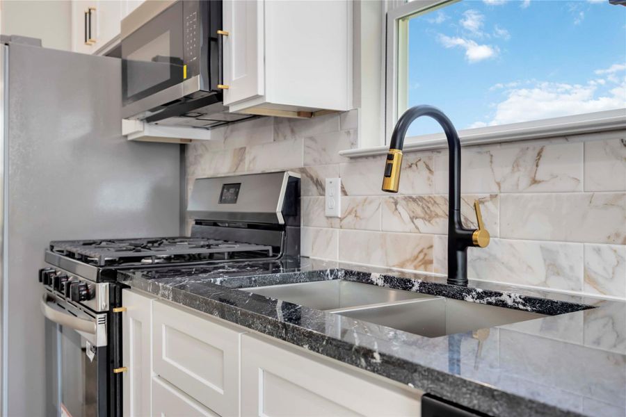 Image 18 of a home in . Image 18 of a home in .