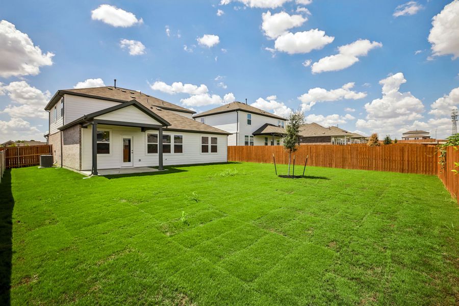 Exterior details and patio area of a home in Lisso, Pflugerville (Image 22).