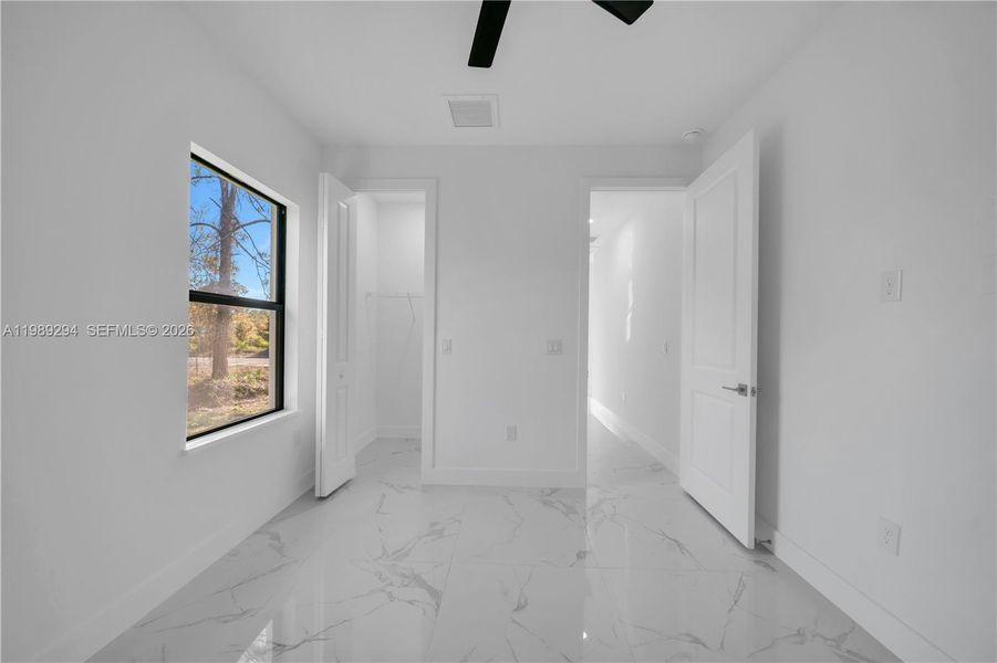 Spacious, unfurnished interior of a new home in , Lehigh Acres (Image 36).