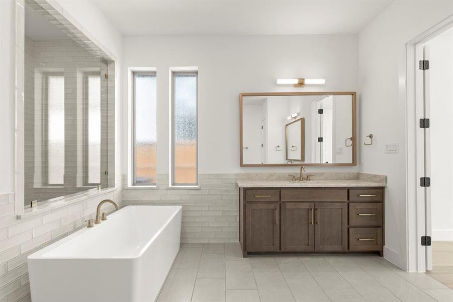 32. 681 Capella - Bath