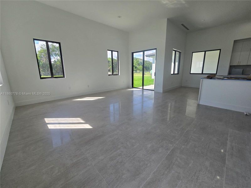 Image 88 of a home in .