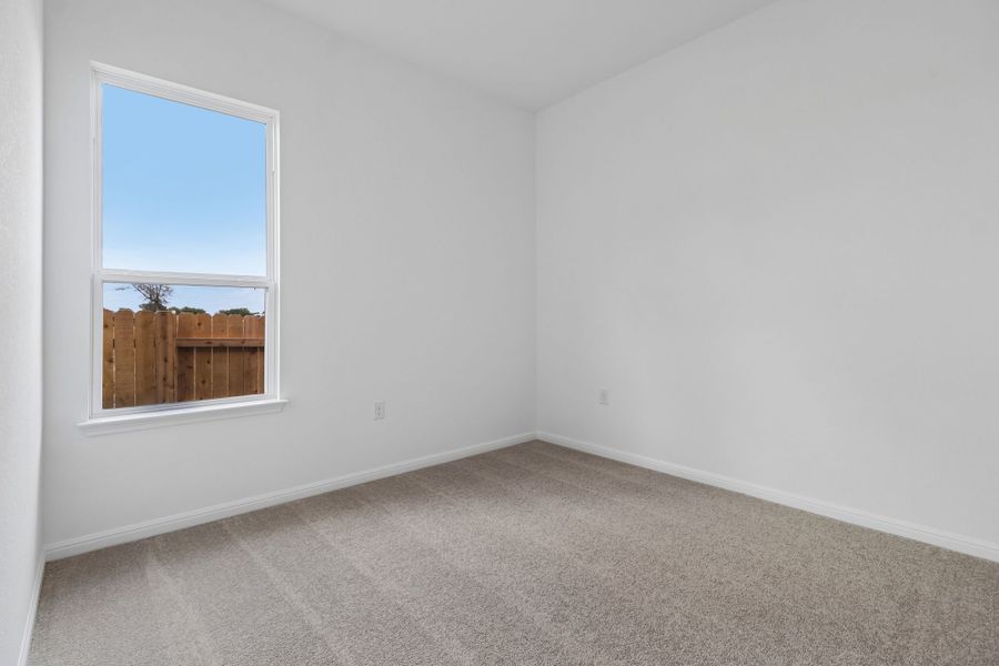 Spacious, unfurnished interior of a new home in Silverleaf, Cedar Creek (Image 35).