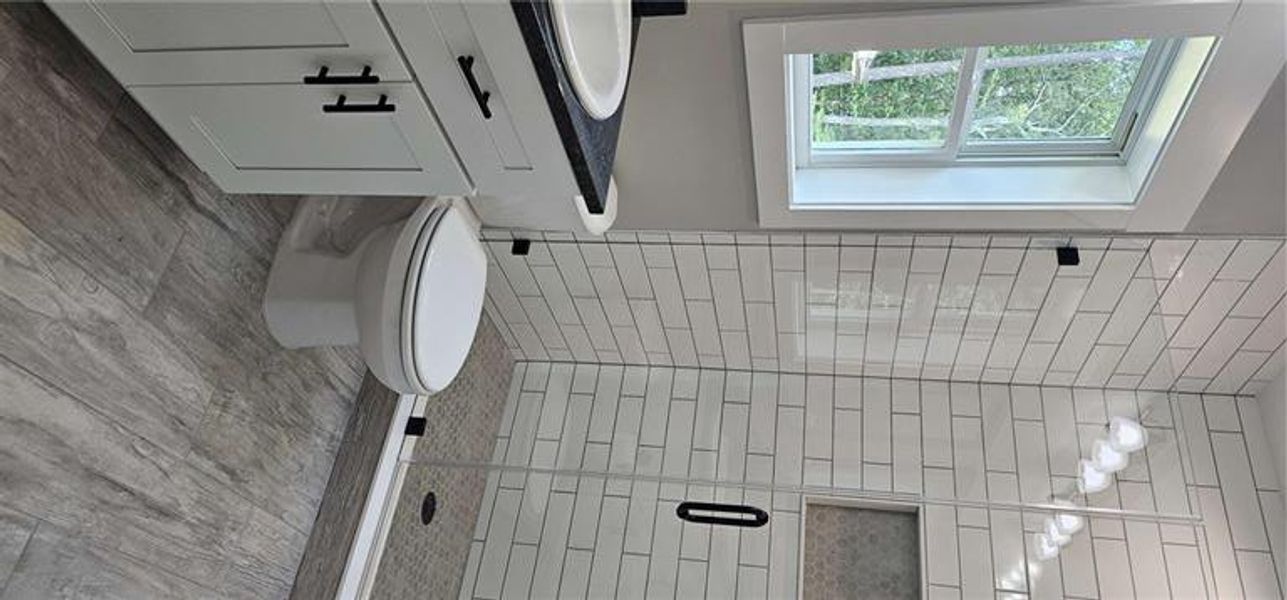 Image 13 of a home in . Image 13 of a home in .