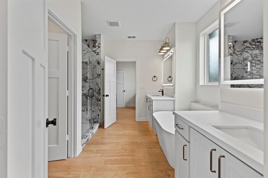 Furnished interior view inside a new home in , Lindale (Image 14).