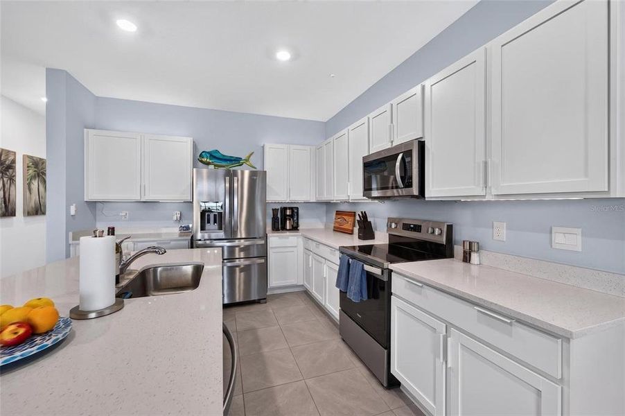 Furnished interior view inside a new home in Mangrove Point, Apollo Beach (Image 19).