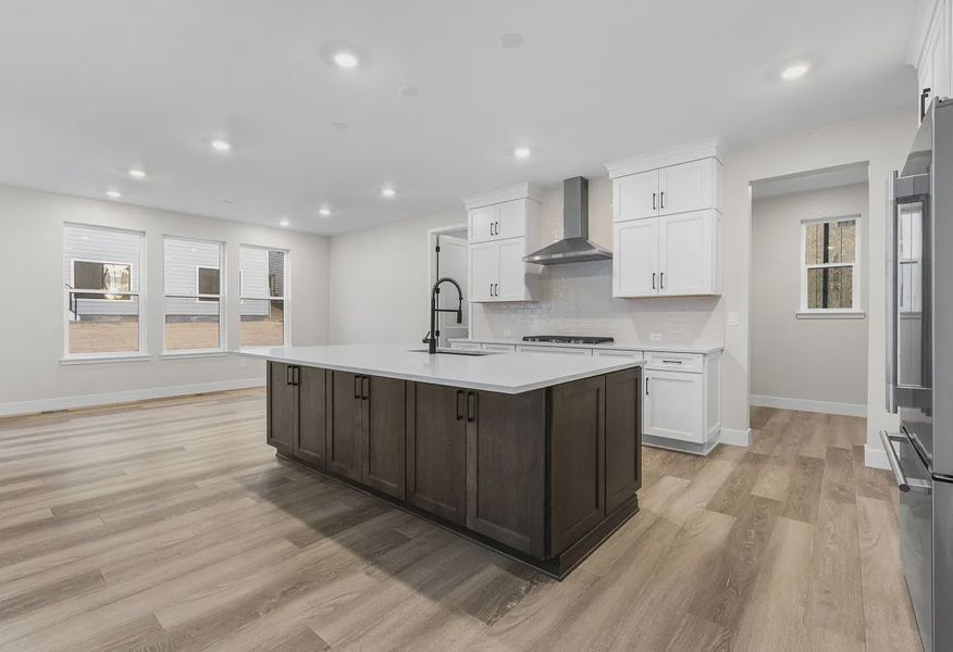 Homesite 232 Kitchen + Dining - 8 of 21