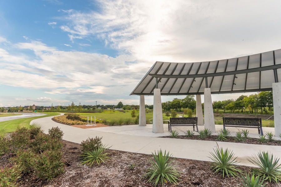 Lilyana Walking Trails