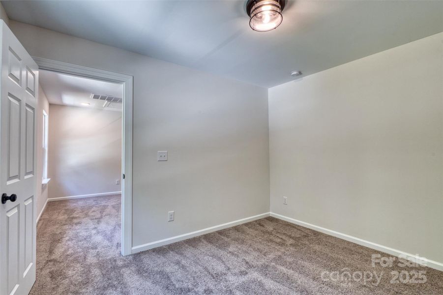 Spacious, unfurnished interior of a new home in , Fort Lawn (Image 34).