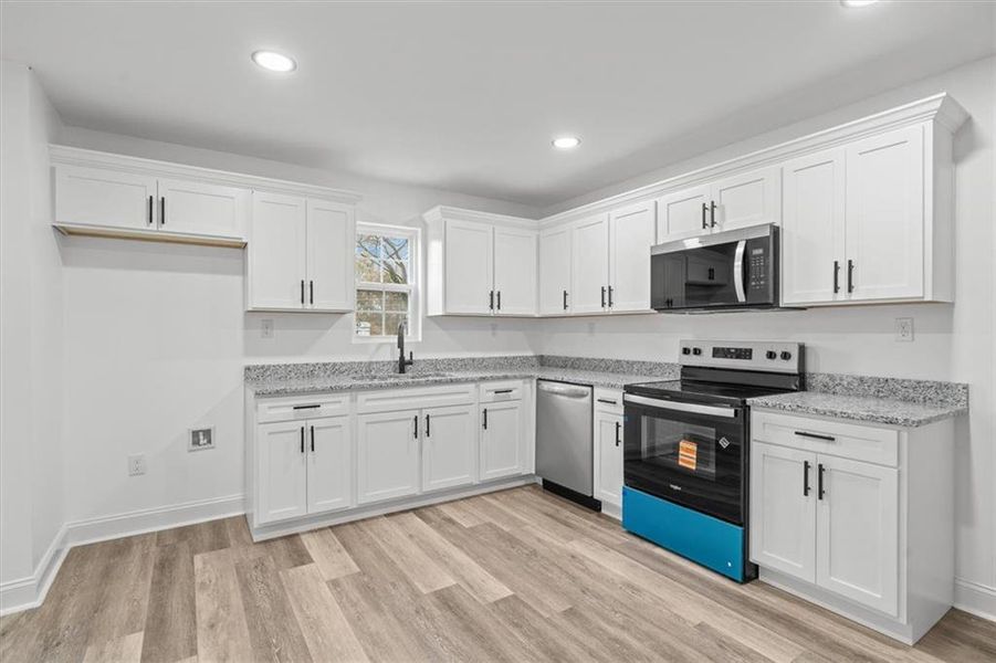 Furnished interior view inside a new home in , Calhoun (Image 7).