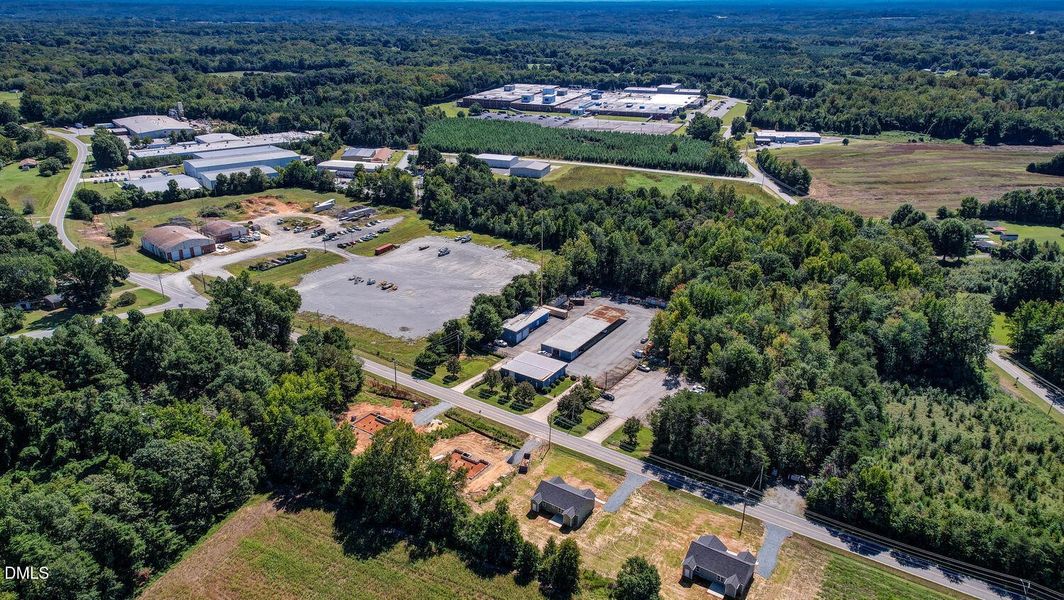 525 Grooms Rd Reidsville NC-large-037-00