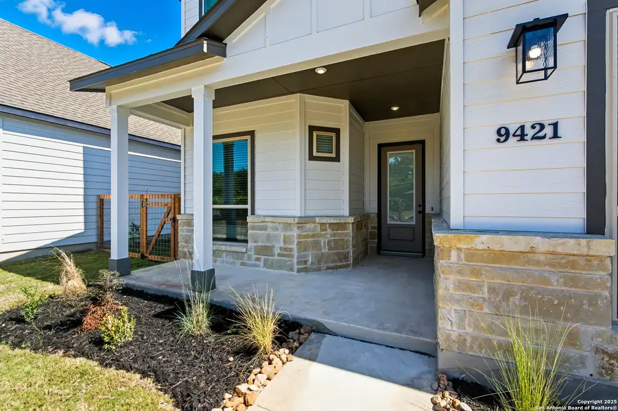 Exterior details and patio area of a home in The Crossvine – Garden Homes, Schertz (Image 2).