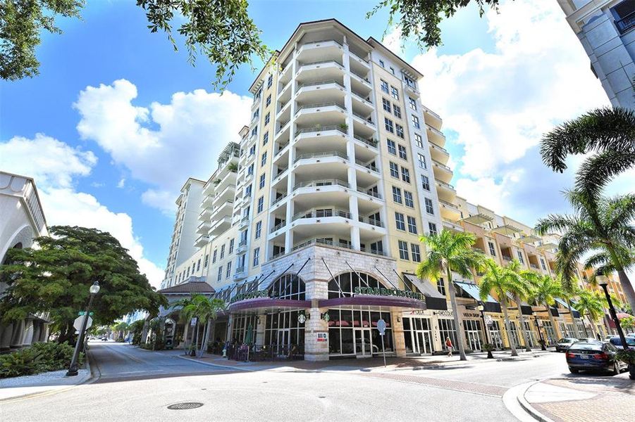 Condo located in Sarasota, FL showcasing its design and architecture (Image 34). Condo located in Sarasota, FL showcasing its design and architecture (Image 34).