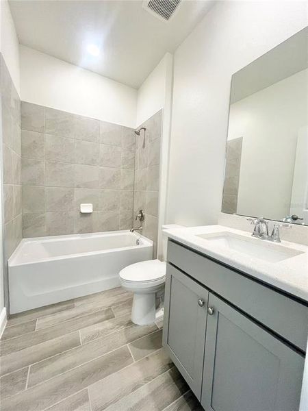 Furnished interior view inside a new home in Palm Coast, Palm Coast (Image 7).