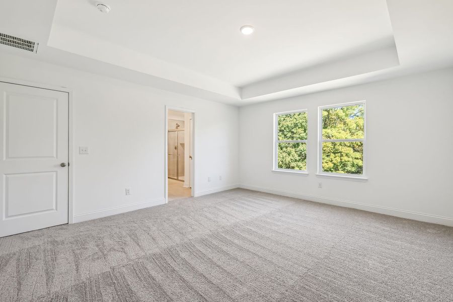 Representative unfurnished interior of a home built from the Westmore by Ashton Woods in Cades Bluff, Lebanon (Image 11).
