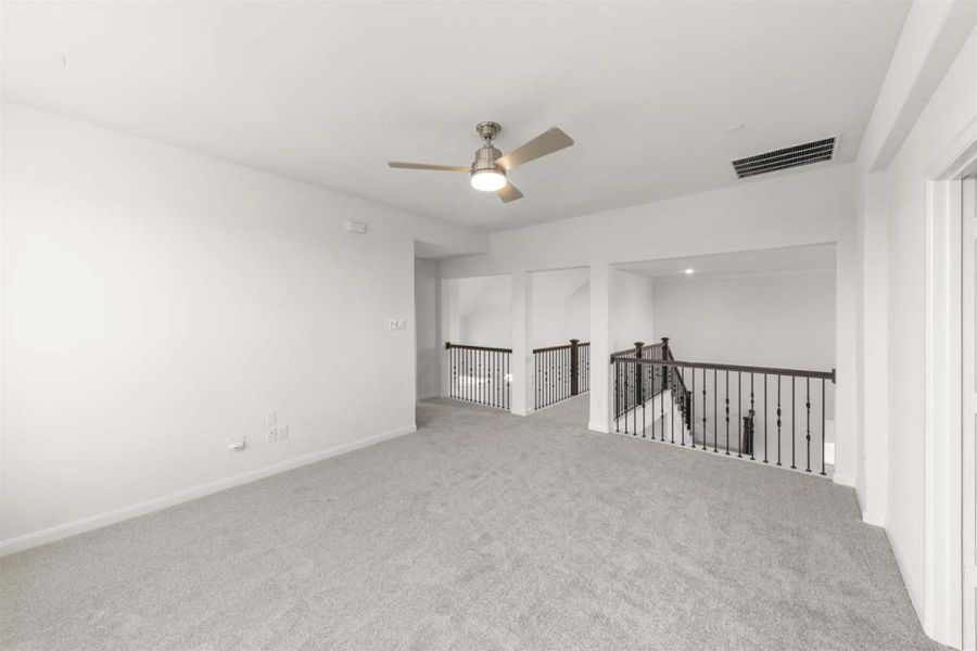 Spacious, unfurnished interior of a new home in Park Hills, Rockwall (Image 21).