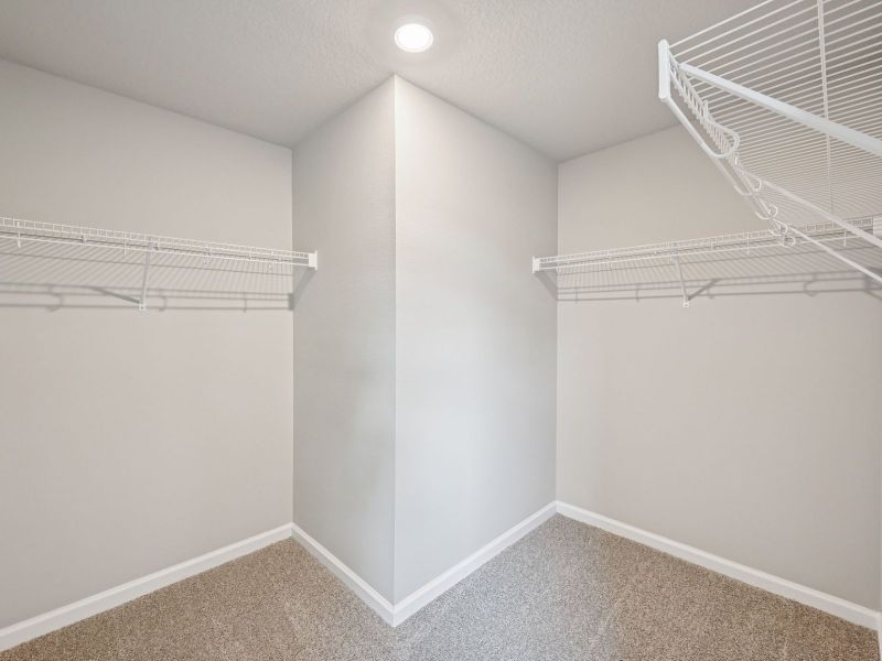 The Sandpiper End at 514 Salisbury Cir