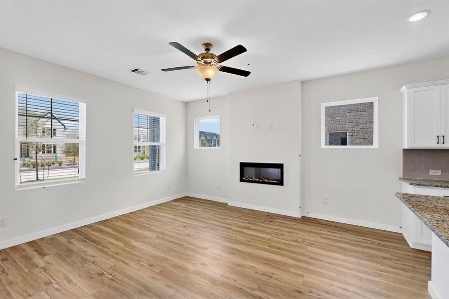 Spacious, unfurnished interior of a new home in Solterra Texas, Mesquite (Image 34).