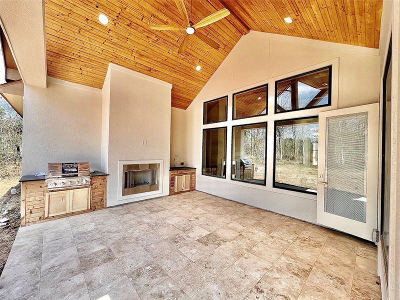 Exterior details and patio area of a home in , Dayton (Image 4).