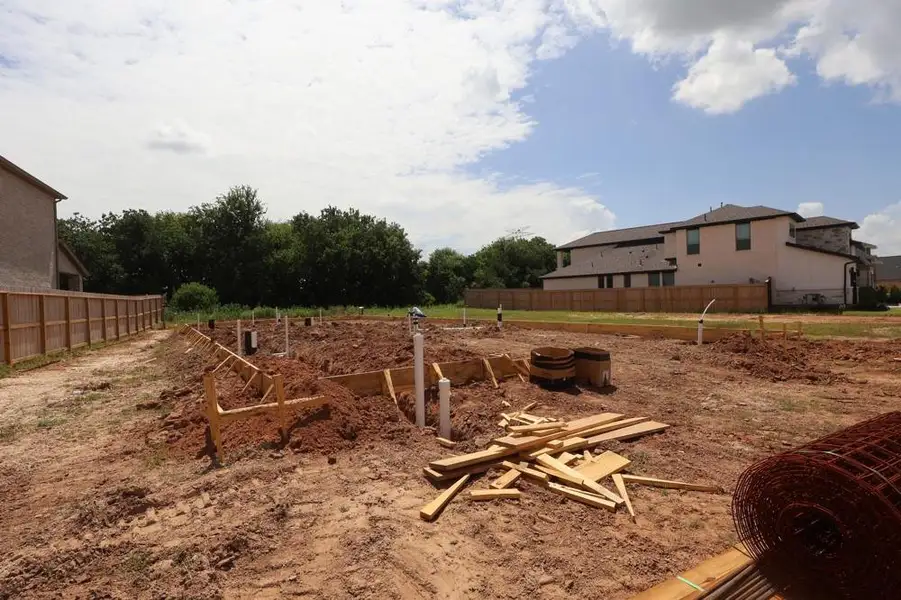 Every foundation at DWH is engineered and it’s inspected three times! We do not do “batch” testing. Rest easy knowing your foundation comes with a 10 year warranty. Every foundation at DWH is engineered and it’s inspected three times! We do not do “batch” testing. Rest easy knowing your foundation comes with a 10 year warranty.