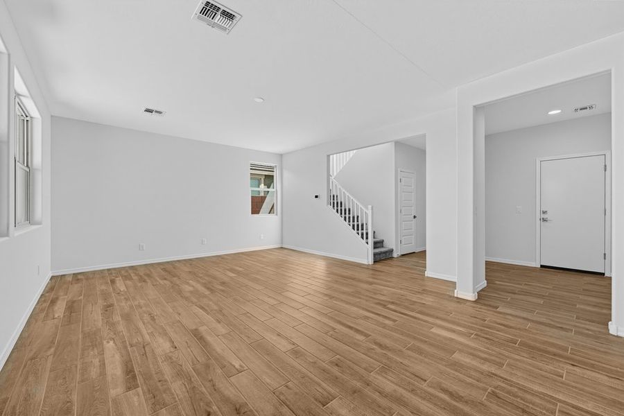 Spacious, unfurnished interior of a new home in Combs Ranch, San Tan Valley (Image 13).