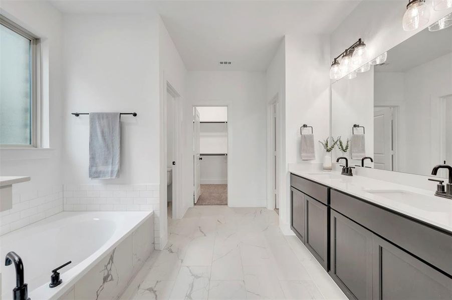 Furnished interior view inside a new home in Vintage Village, Argyle (Image 11). Furnished interior view inside a new home in Vintage Village, Argyle (Image 11).