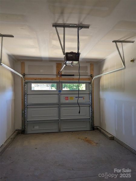 Spacious, unfurnished interior of a new home in , Mount Holly (Image 7).