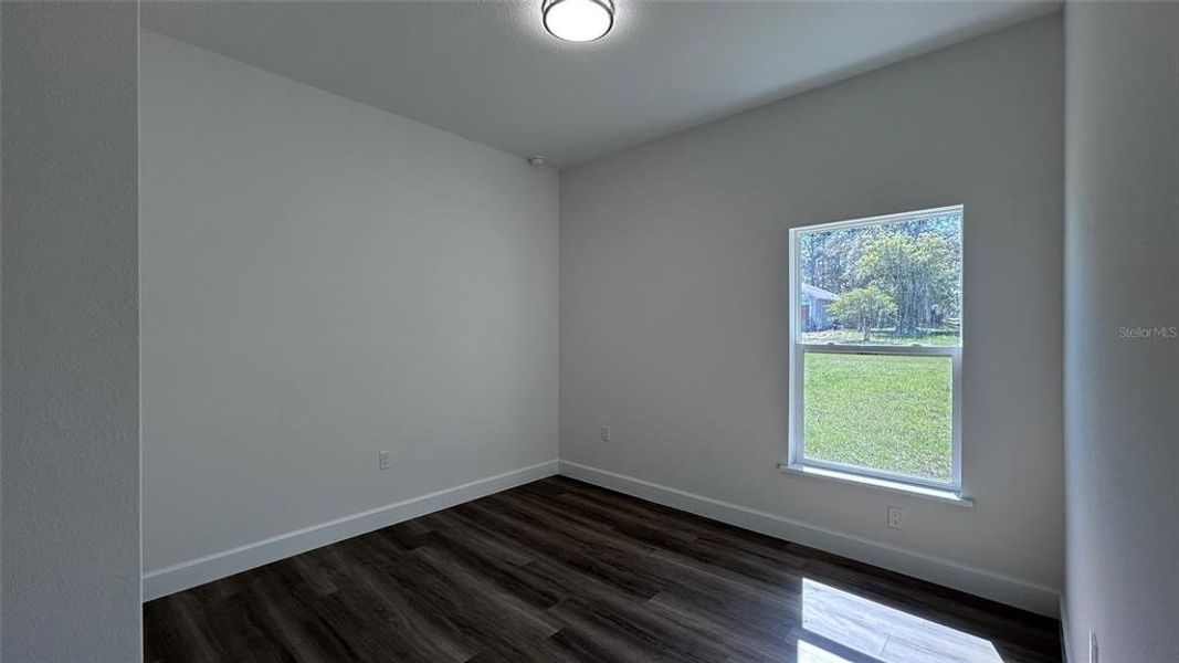 Spacious, unfurnished interior of a new home in , Ocala (Image 22).