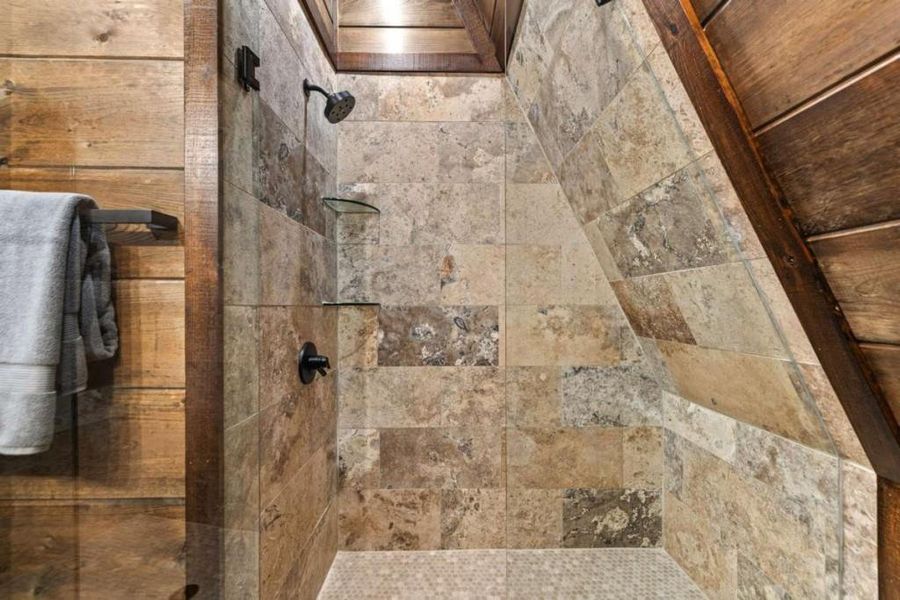 Close-up of interior finishes inside a home in , McCaysville (Image 22).