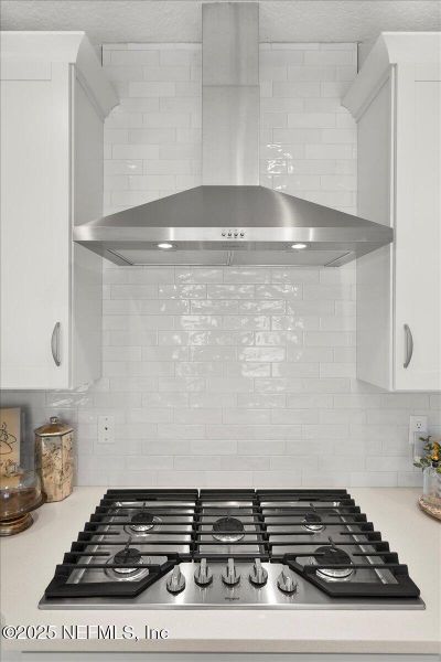 Furnished interior view inside a new home in , St. Augustine (Image 27).