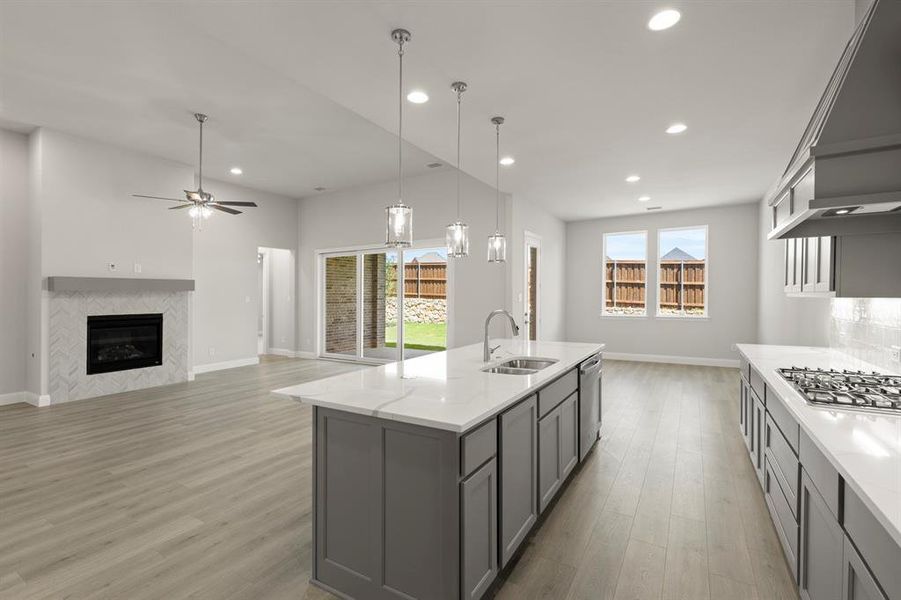 15. 2228 Euclid - Kitchen (3) 15. 2228 Euclid - Kitchen (3)