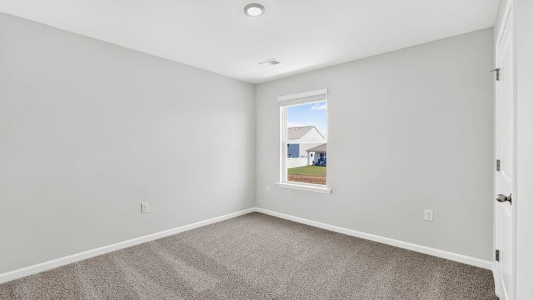 Spacious, unfurnished interior of a new home in Cascade Point, Seneca (Image 32).